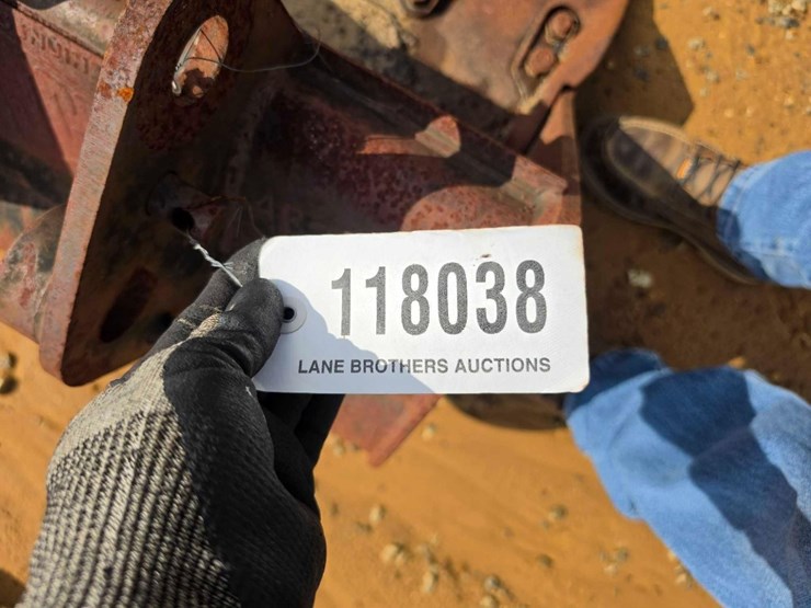 126---used-24"-jcb-bucket-image-6