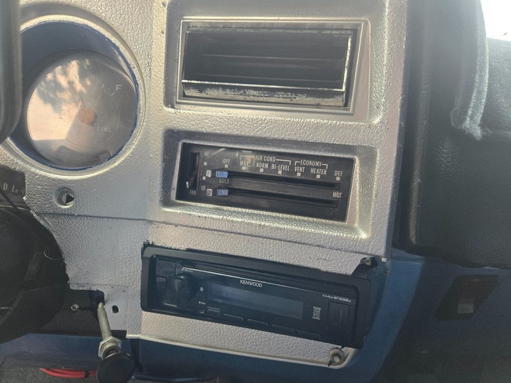1976-chevrolet-c30-image-43