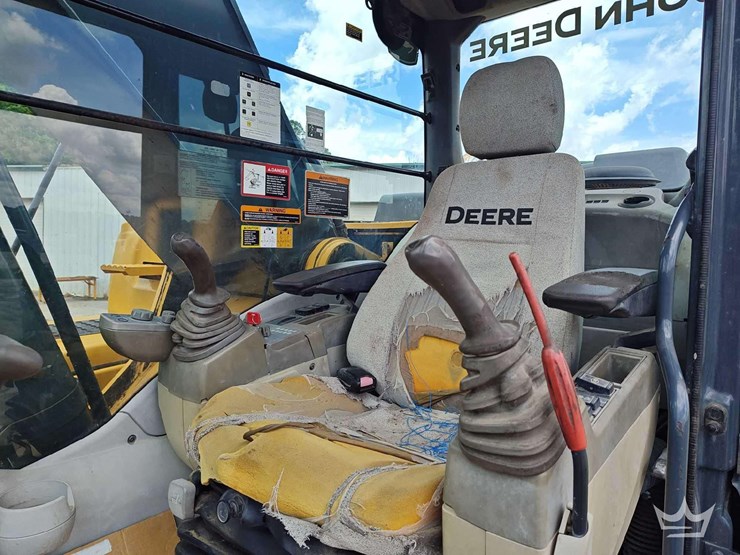 deere-350g-lc-image-42