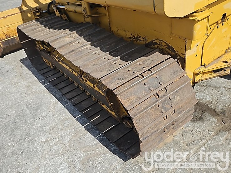 2006-deere-450j-lgp-image-24