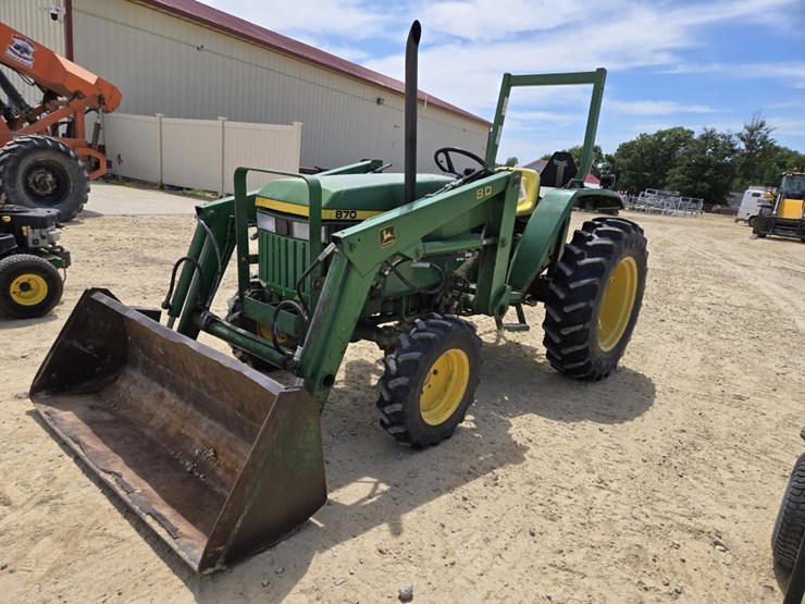 john-deere-870-image-1