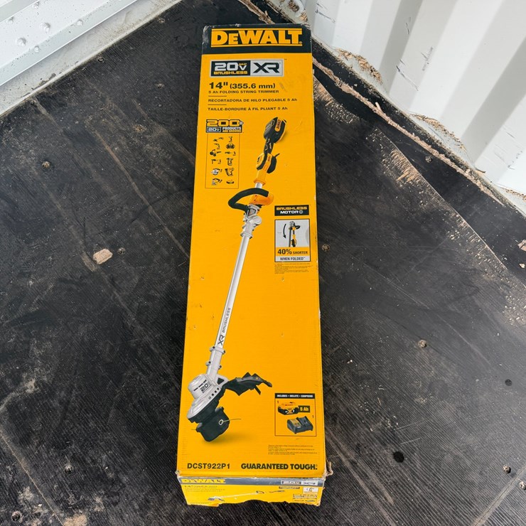 #6025 • DeWalt 20V MAX DCST922B Battery Powered String Trimmer