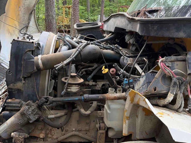 2007-international-durastar-4300-image-9