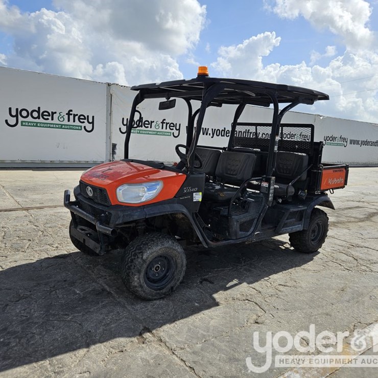 KUBOTA RTVX1140
