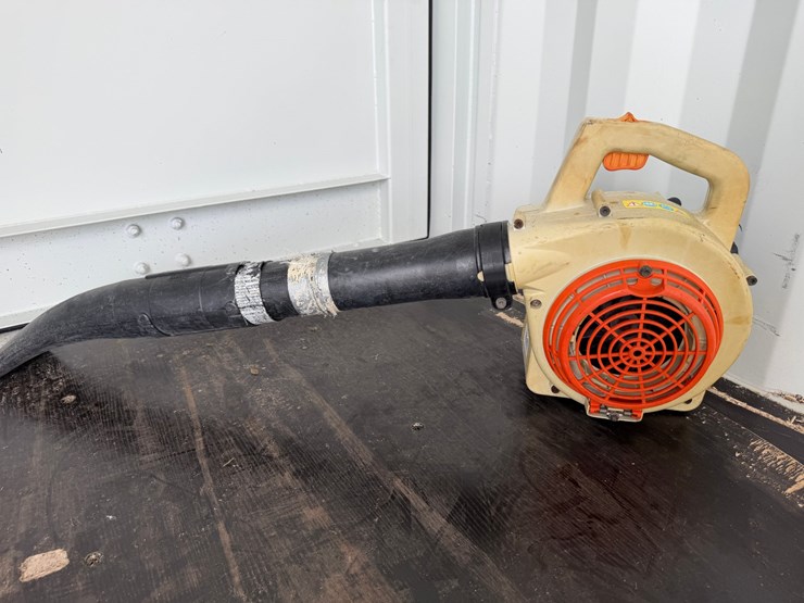 #6037-•-stihl-ht75-handheld-leaf-blower-image-1