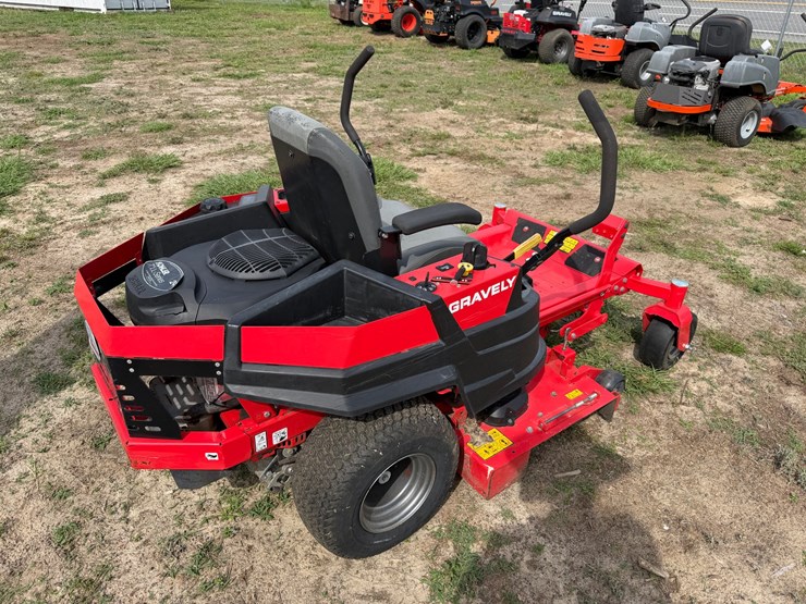 #6006-•-gravely-42"-ztx42-zero-turn-lawnmower-image-6