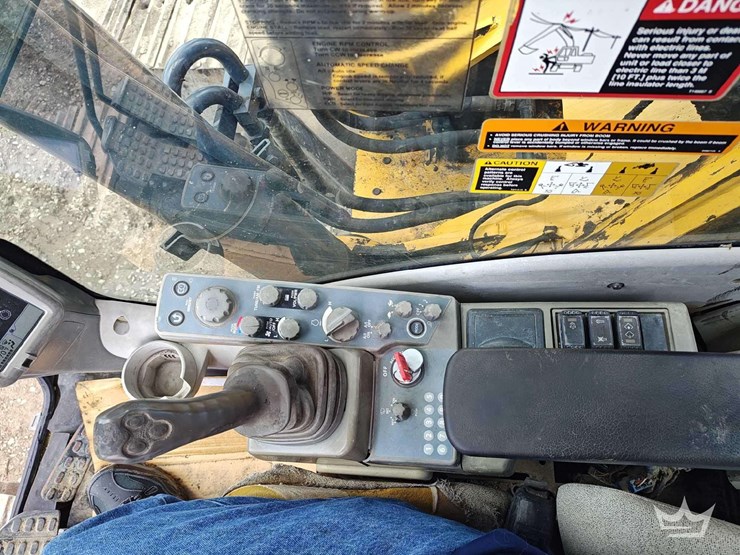 deere-350g-lc-image-38