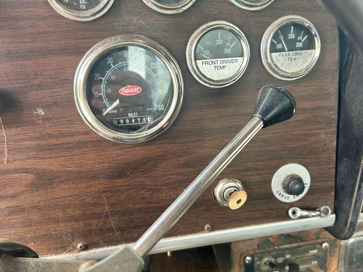 1987-peterbilt-359-image-62