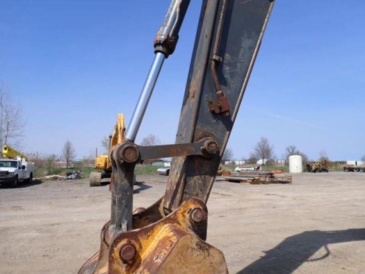 2009-deere-350d-lc-image-25