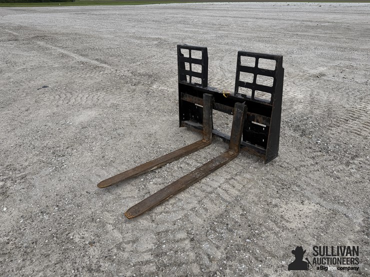 skidpro-48"-pallet-forks-image-1