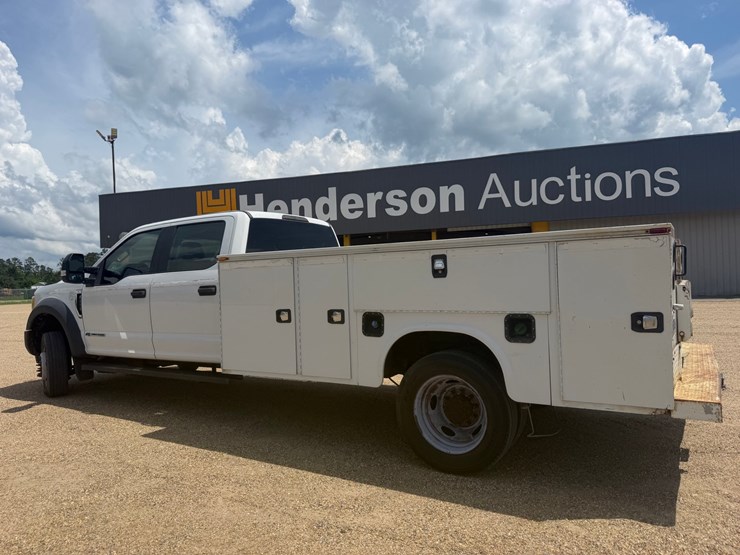 2017-ford-f550-image-3