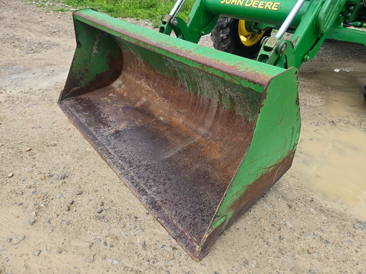 john-deere-6105d-image-76