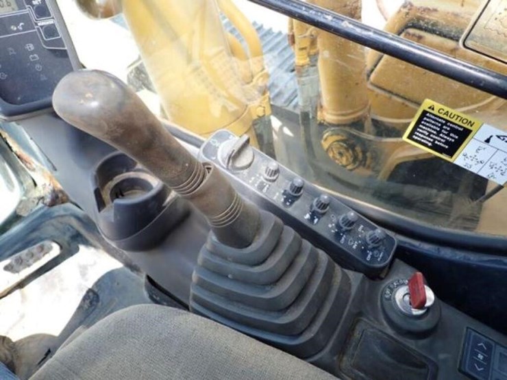2004-deere-270c-lc-image-13