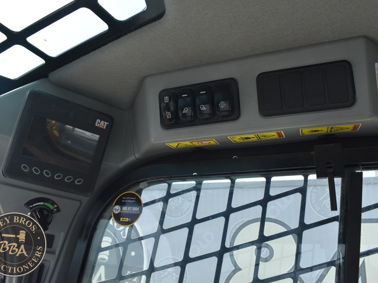 2023-caterpillar-259d3-image-40