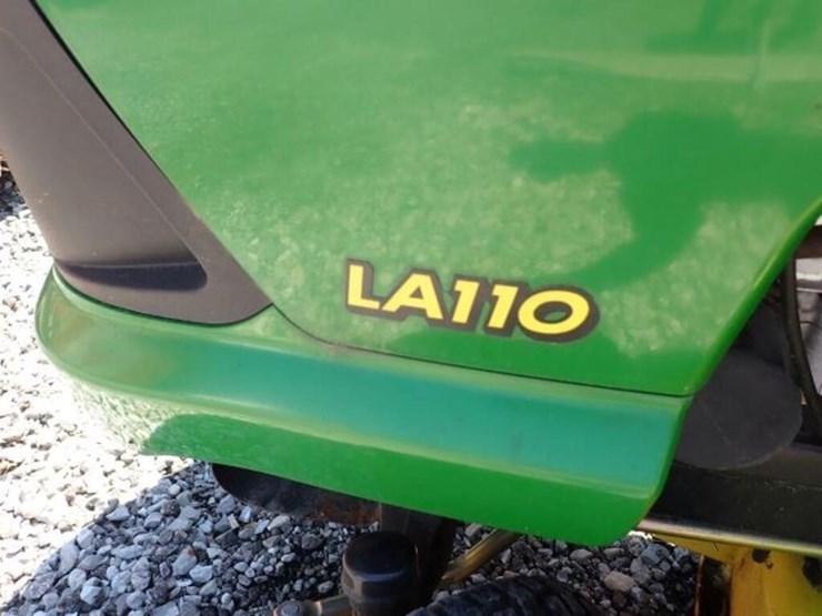 john-deere-la110-image-8