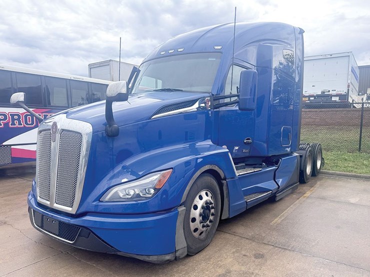 2022-kenworth-t680-image-1
