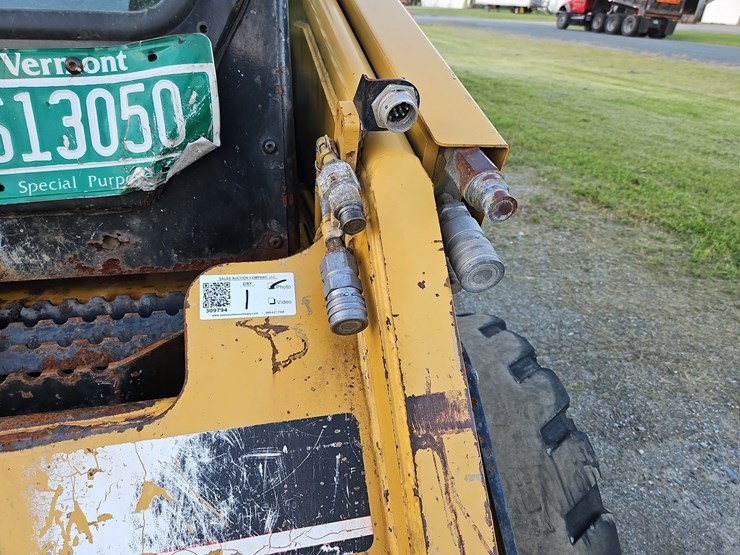 caterpillar-248-image-10