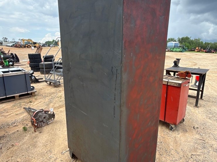 2235---3'x2'x6'-metal-storage-cabinet-image-4