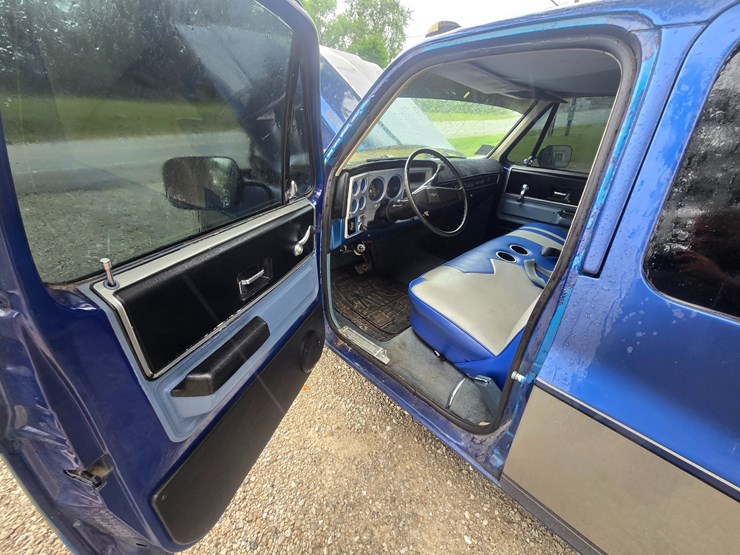 1976-chevrolet-c30-image-32