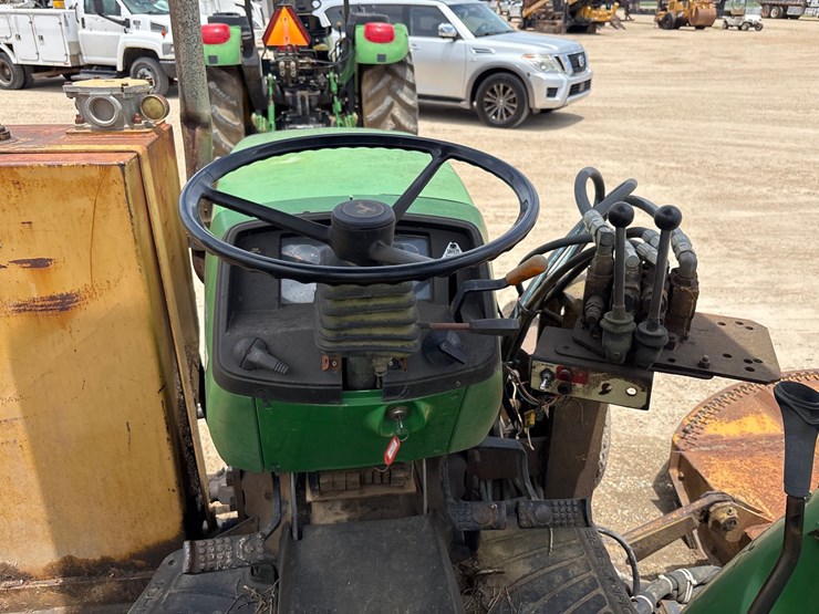 john-deere-5520-image-6