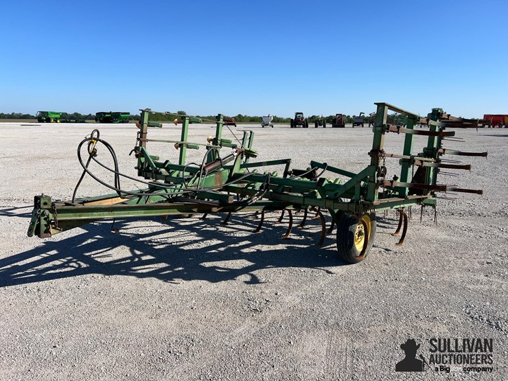 john-deere-1000-image-1