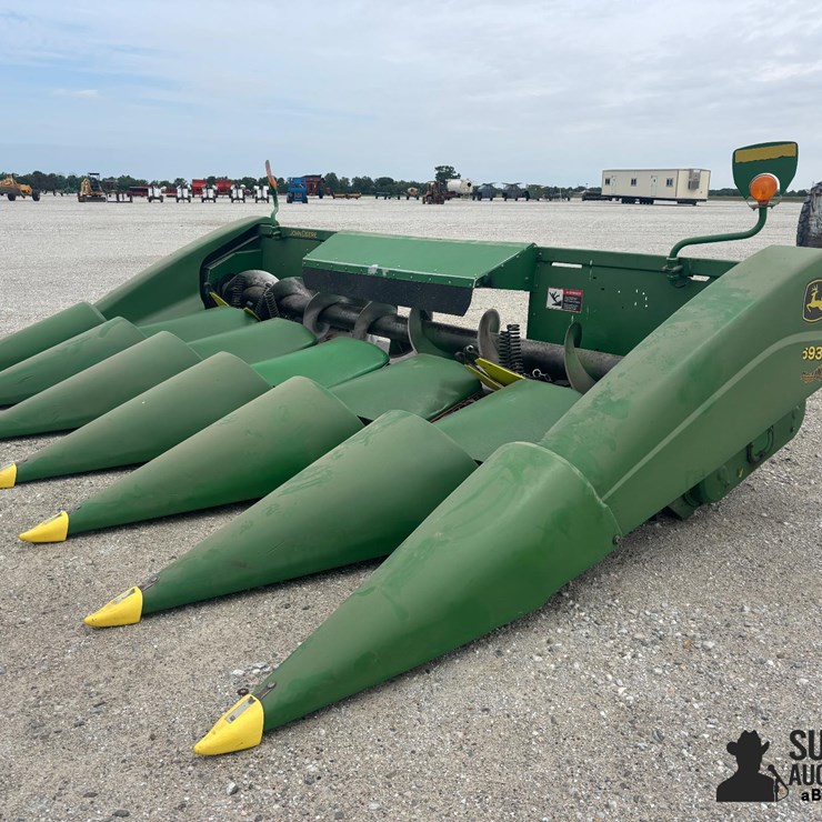 JOHN DEERE 693