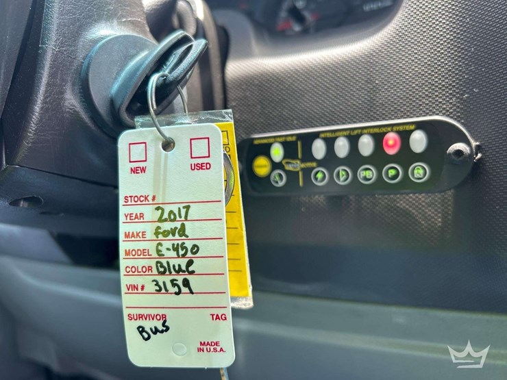 2017-ford-e450-image-30