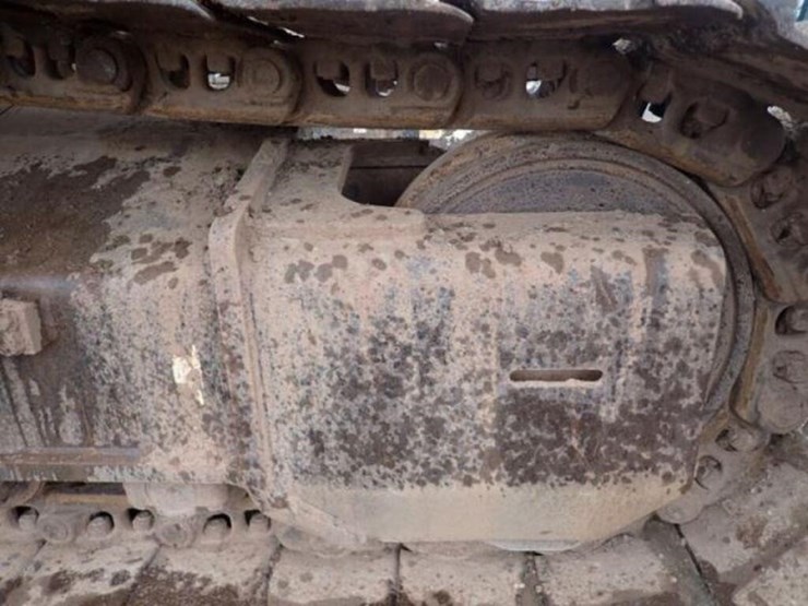 2010-deere-270d-lc-image-55