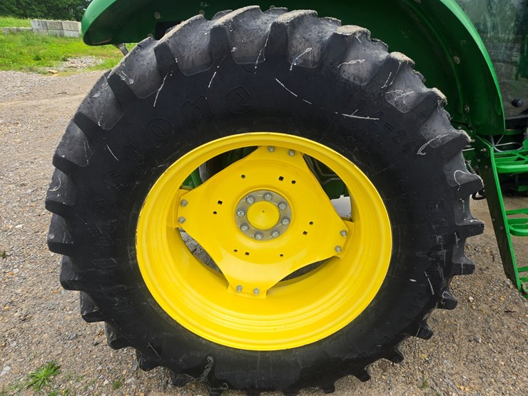 john-deere-6105d-image-62