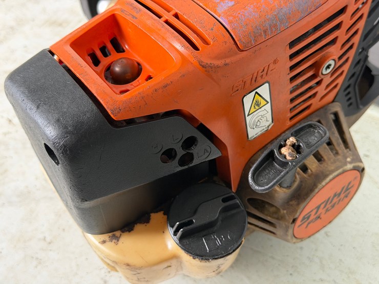 #6049-•-stihl-fs131r-string-trimmer-image-3