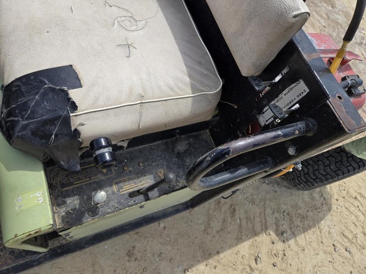 #1966-•-cushman-golf-cart-image-11