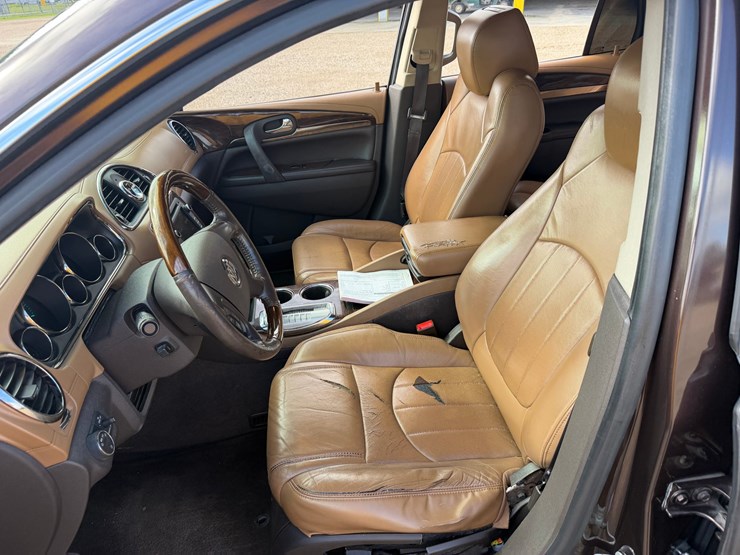 2015-buick-enclave-image-13