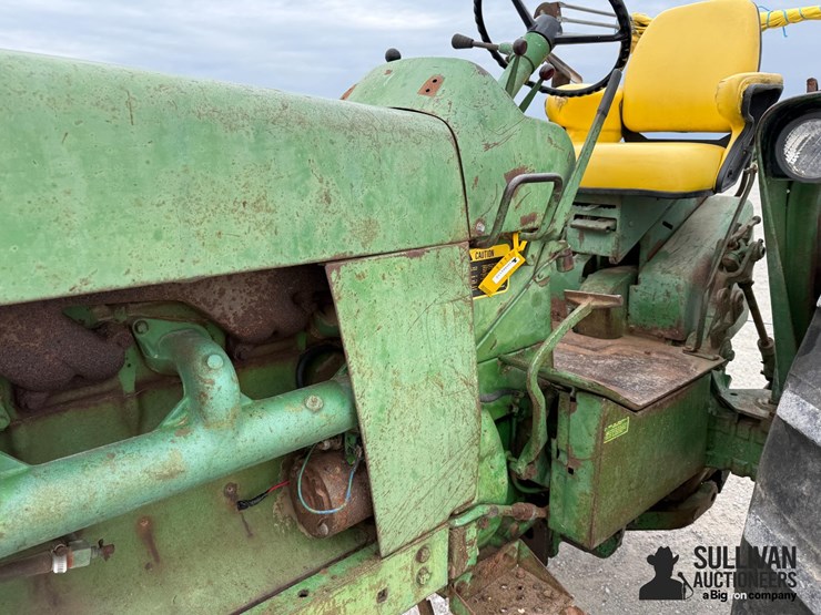 john-deere-4010-image-16