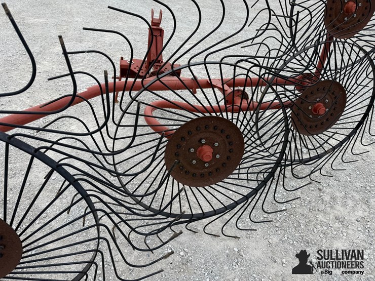 m&w-3pwr-5-wheel-3-pt-rake-image-19