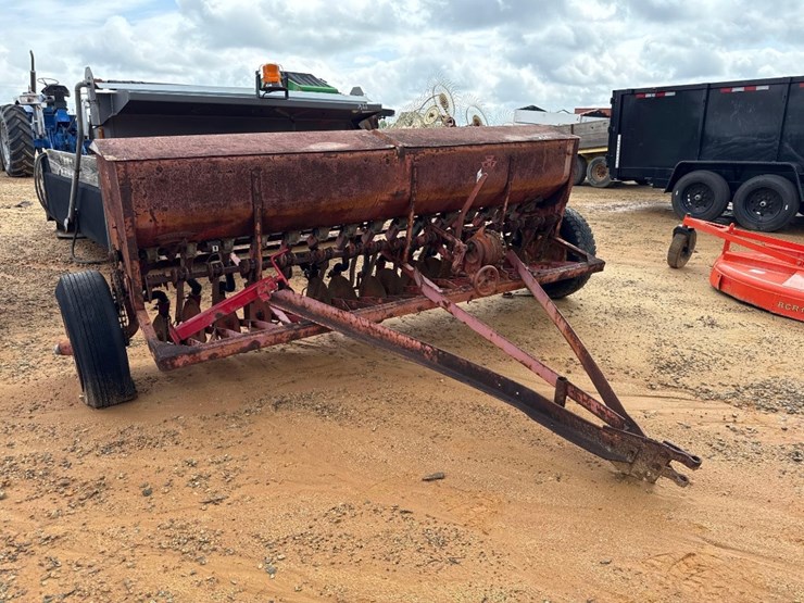 massey-ferguson-10-image-1
