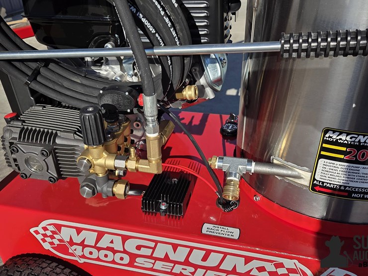 2026-magnum-4000-series-hot-water-pressure-washer-image-14