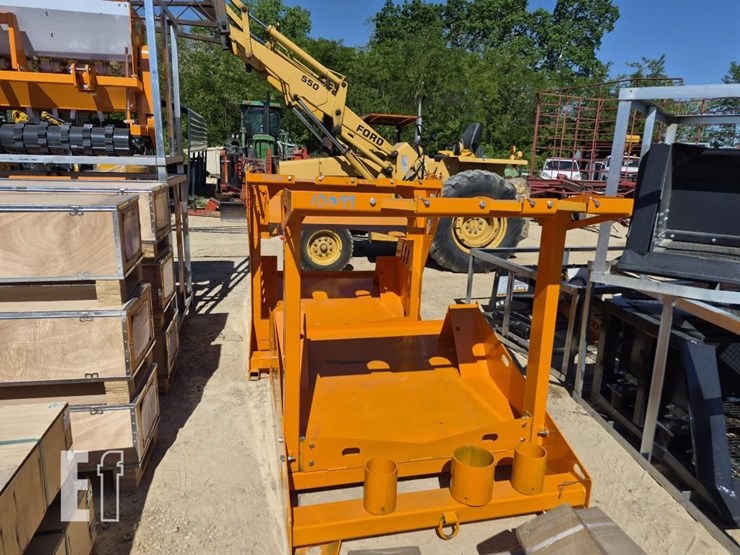 landhonor-attachment-&-tool-caddy-image-2