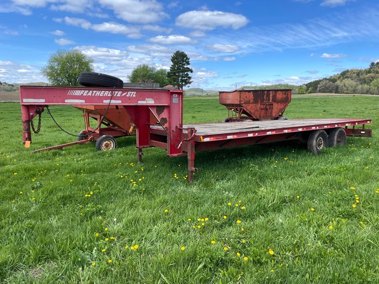 #3295-•-1998-featherlite-slt-gooseneck-trailer-(has-wi-title)-image-1