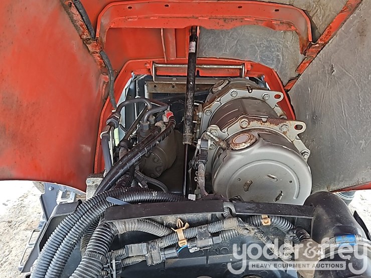 2020-kubota-m6060hd-image-17