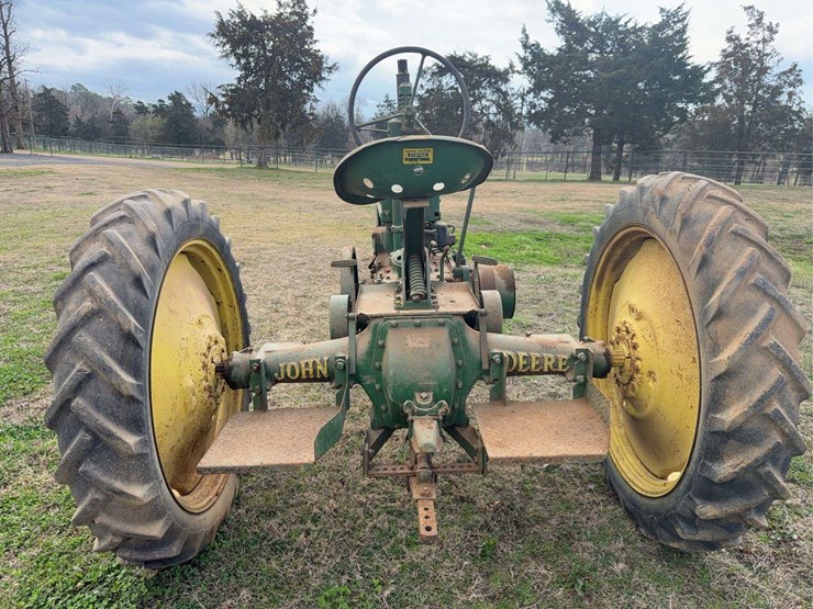 john-deere-b-image-4