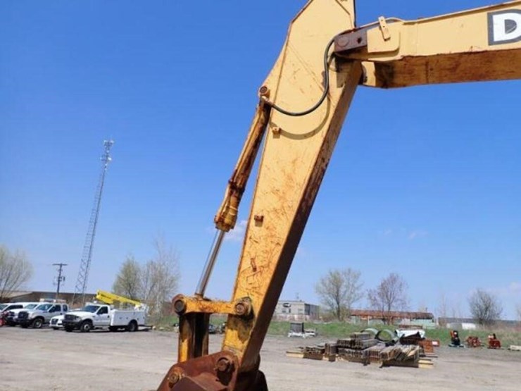 2004-deere-270c-lc-image-24