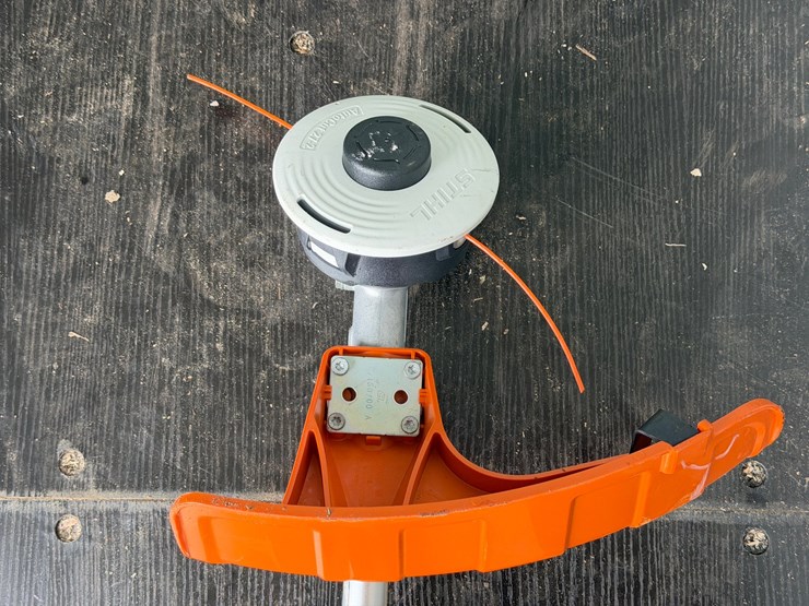 #6018-•-stihl-fs131r-string-trimmer-image-8