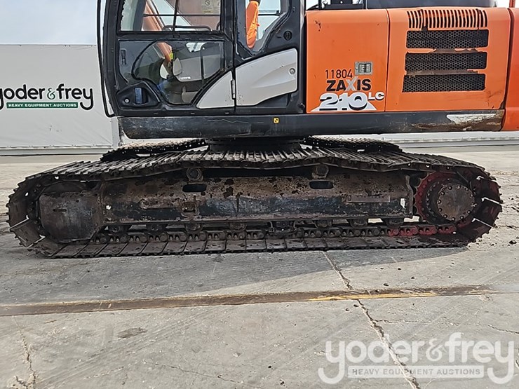 2017-hitachi-zx210-lc-6n-image-21