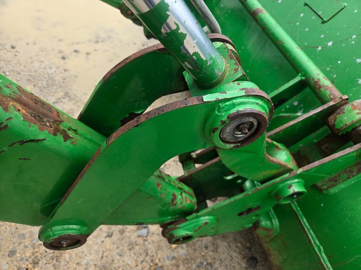 john-deere-6105d-image-74