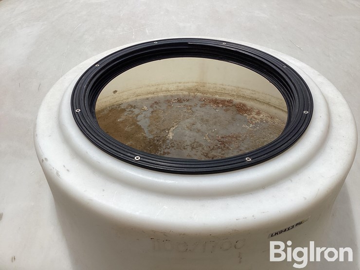 1,100-gallon-storage-tank-image-17