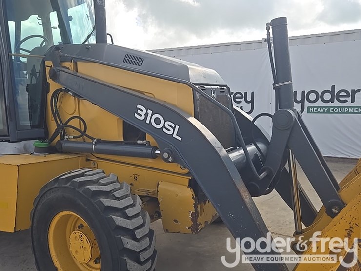 2020-deere-310sl-image-19