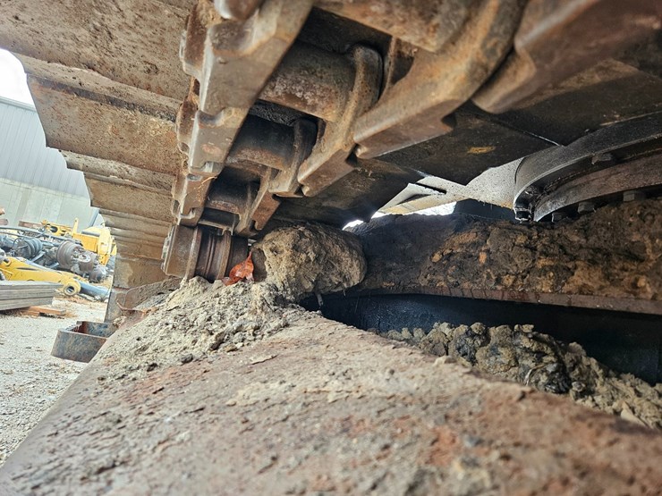 2010-deere-200d-lc-image-72