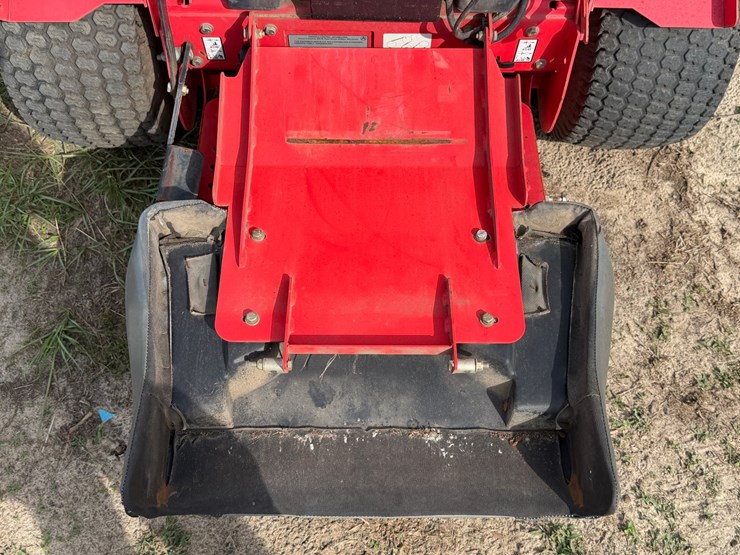 #6010-•-gravely-52"-pro-stance-52-zero-turn-lawnmower-image-12