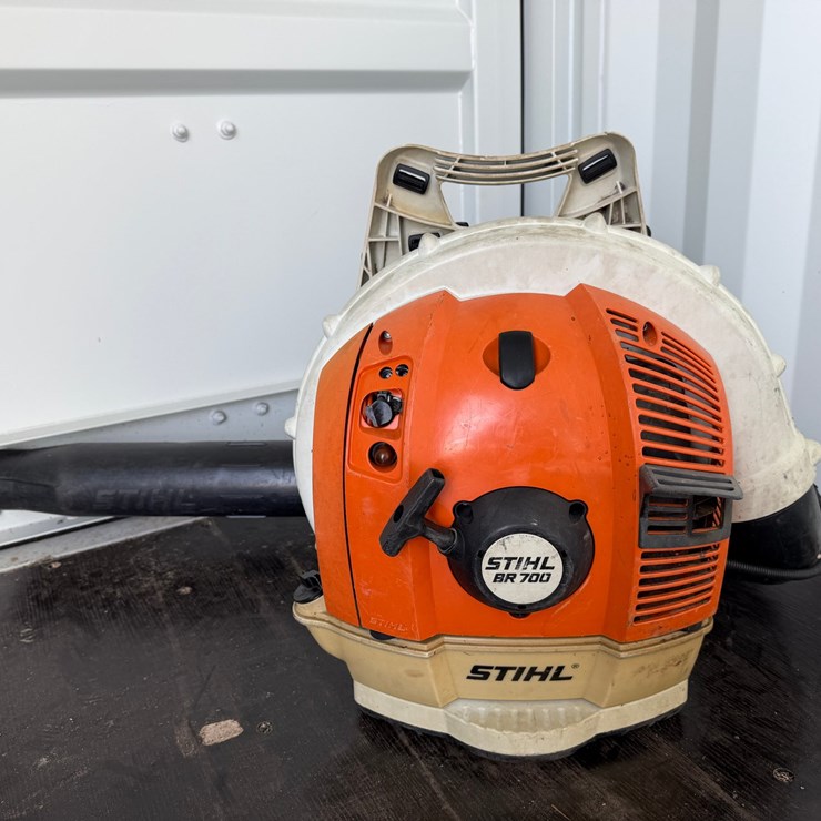 #6028 • STIHL BR 700 Backpack Leaf Blower