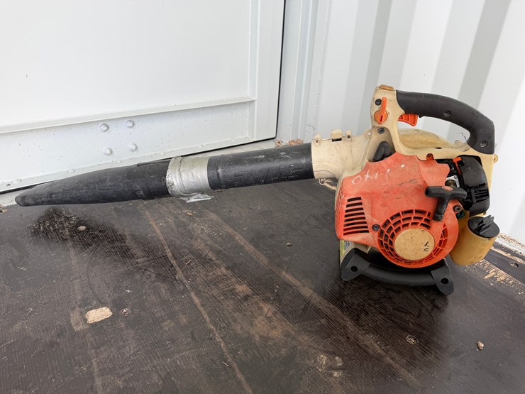 #6036-•-stihl-bg85-handheld-leaf-blower-image-1